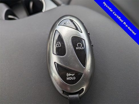 Used 2025 Hyundai Sonata Limited image 29