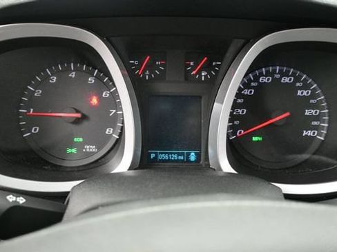 Used 2017 Chevrolet Equinox Premier w/ Enhanced Convenience Package AWD/4WD image 12
