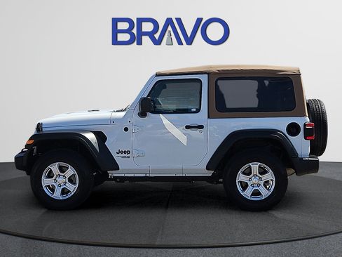 Used 2021 Jeep Wrangler Sport AWD/4WD image 2