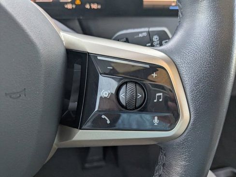 Used 2023 BMW iX xDrive50 image 32