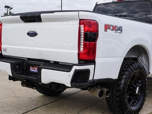 Used 2023 Ford F250 XL w/ STX Appearance Package image 5