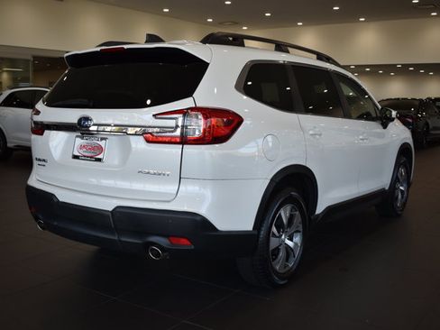 Used 2024 Subaru Ascent Premium w/ Convenience Package image 11