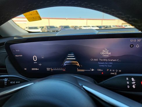 Used 2025 Buick Envision Sport Touring image 19