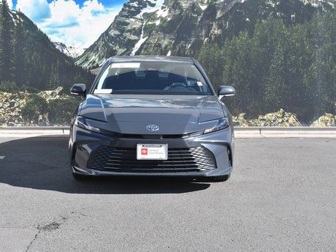Certified 2025 Toyota Camry LE image 5