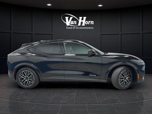 Used 2025 Ford Mustang Mach-E Premium AWD/4WD image 8