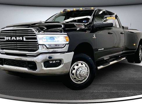 Used 2024 RAM 3500 Laramie w/ Towing Technology Group AWD/4WD image 3