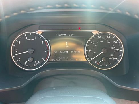 Used 2025 Nissan Rogue SV image 15