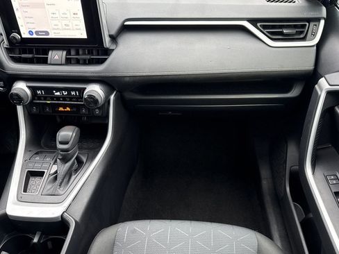 Used 2025 Toyota RAV4 XLE w/ Weather Package image 27