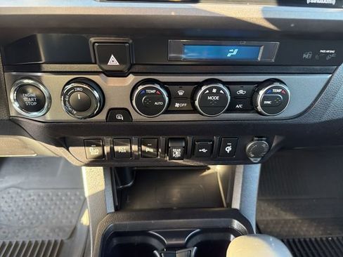 Certified 2022 Toyota Tacoma TRD Off-Road w/ Technology Package image 22