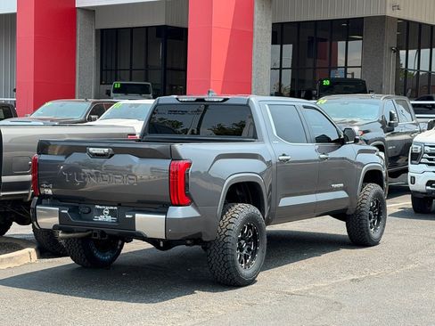 Used 2024 Toyota Tundra Limited AWD/4WD image 49