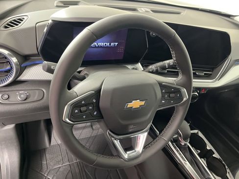 New 2026 Chevrolet Trax LT image 24