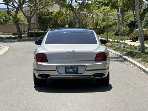 Used 2023 Bentley Flying Spur S V8 AWD/4WD image 5