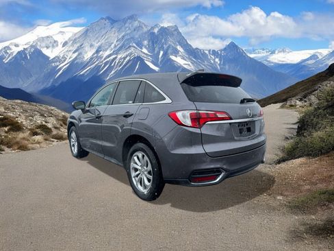 Used 2017 Acura RDX AWD image 3