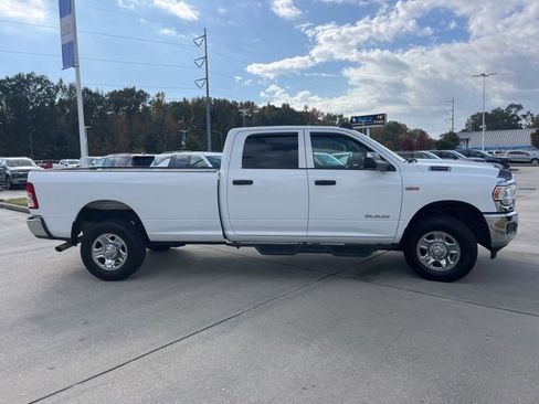Used 2020 RAM 2500 Tradesman w/ Chrome Appearance Group image 9