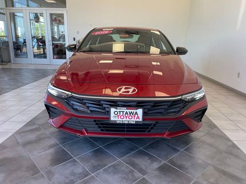 Used 2026 Hyundai Elantra Sport FWD image 3