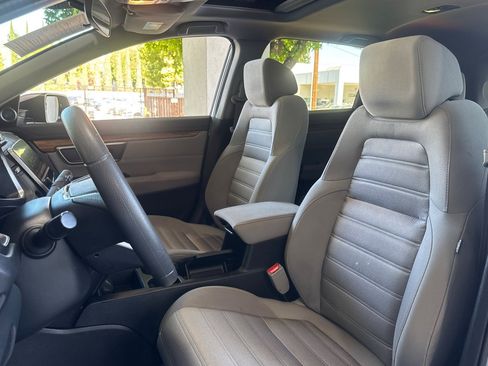 Used 2019 Honda CR-V EX image 5