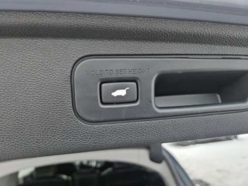 Used 2024 Honda Odyssey Elite image 18