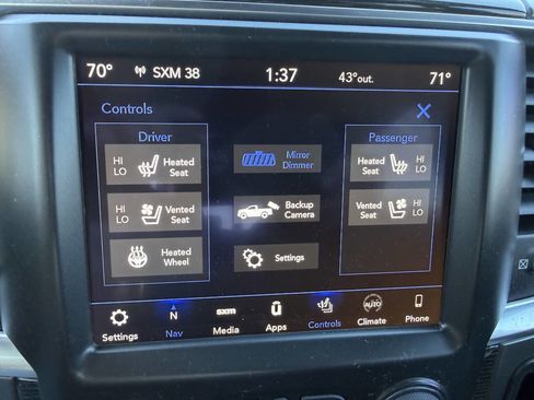 Used 2018 RAM 1500 Limited image 23