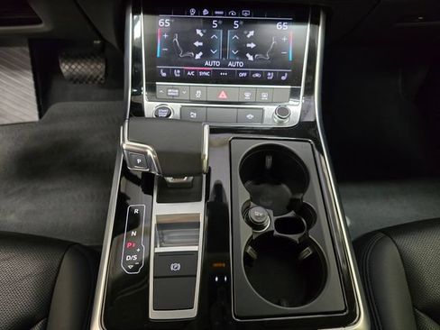 Used 2023 Audi Q7 3.0T Premium Plus AWD/4WD image 25