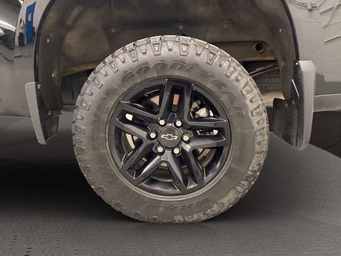 Used 2019 Chevrolet Silverado 1500 LT Trail Boss AWD/4WD image 38