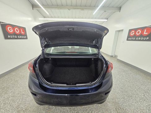 Used 2016 MAZDA MAZDA3 i Sport FWD image 18