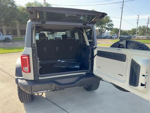 New 2026 Ford Bronco Big Bend w/ Black Diamond Package AWD/4WD image 6
