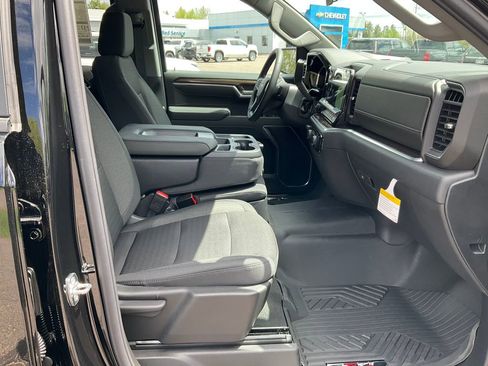 New 2026 Chevrolet Silverado 1500 LT w/ Z71 Off-Road Package AWD/4WD image 19
