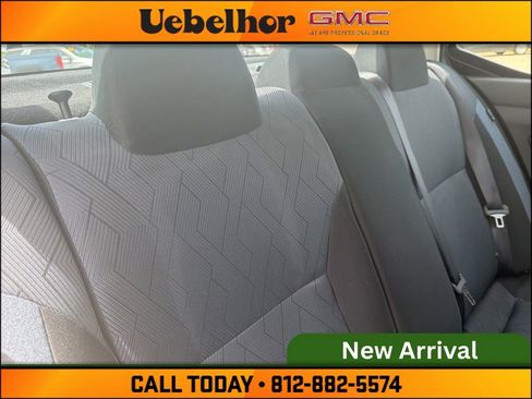 Used 2025 Nissan Versa SV w/ Trunk Package FWD image 5