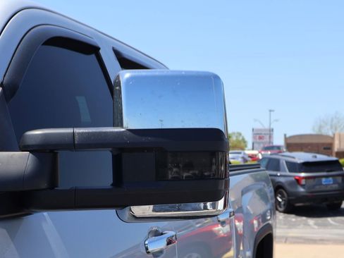 Used 2017 GMC Sierra 1500 SLT w/ SLT Premium Package AWD/4WD image 3