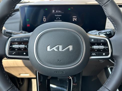 New 2026 Kia Carnival EX image 25