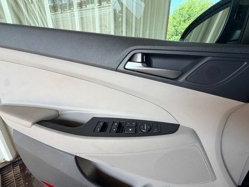 Used 2016 Hyundai Tucson Sport FWD image 18
