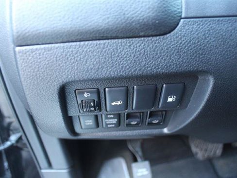 Used 2009 Nissan Murano SL w/ Technology Pkg FWD image 20