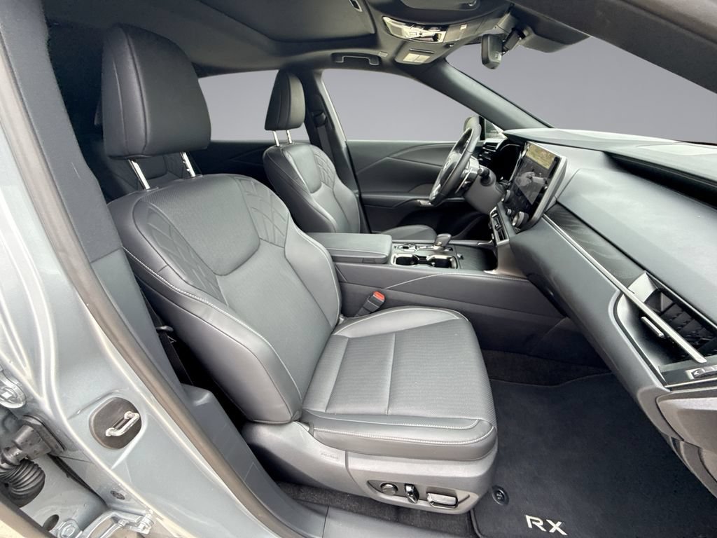 Used 2026 Lexus RX 350 Premium w/ Accessory Package (Z1) FWD image 16