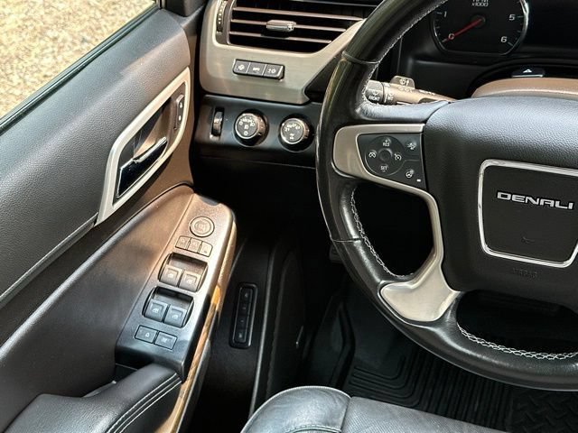 Used 2020 GMC Yukon Denali AWD/4WD image 32