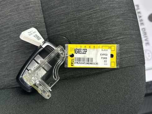 Used 2022 Ford Expedition XLT image 33