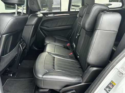 Used 2015 Mercedes-Benz GL 320 BlueTEC 4MATIC image 14