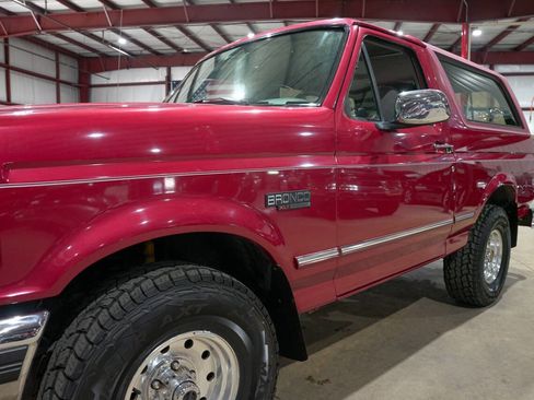 Used 1995 Ford Bronco XLT AWD/4WD image 33