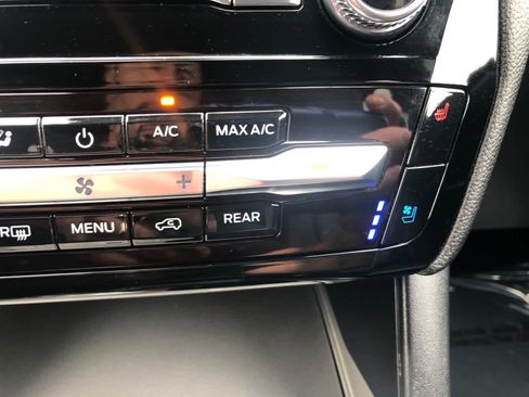 Used 2023 Ford Explorer Limited image 15