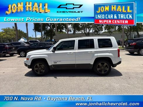 Used 2017 Jeep Patriot 75th Anniversary w/ Power Value Group FWD image 4