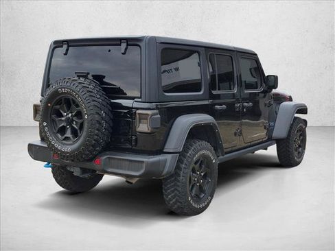 Used 2023 Jeep Wrangler Unlimited w/ Cold Weather Group AWD/4WD image 5