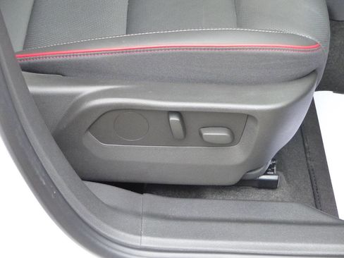 Used 2023 Buick Envision Essence w/ Sport Touring Package AWD/4WD image 42