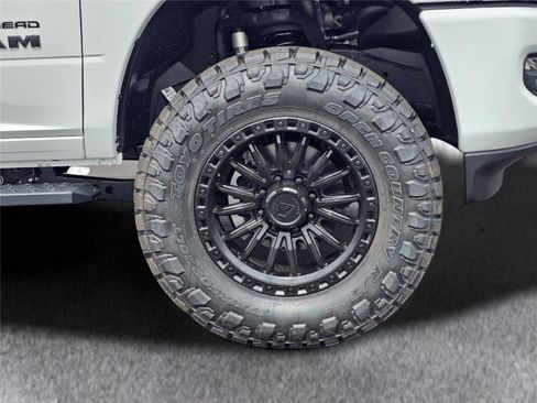 New 2026 RAM 2500 Big Horn AWD/4WD image 6