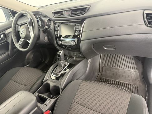 Used 2020 Nissan Rogue SV AWD/4WD image 11