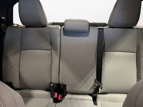 Used 2025 Toyota Tacoma SR5 image 14