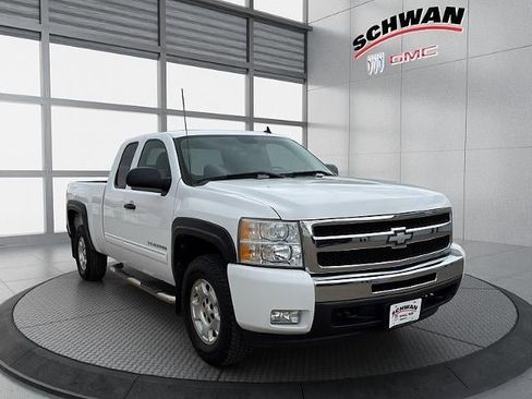 Used 2011 Chevrolet Silverado 1500 LT w/ All-Star Edition image 2