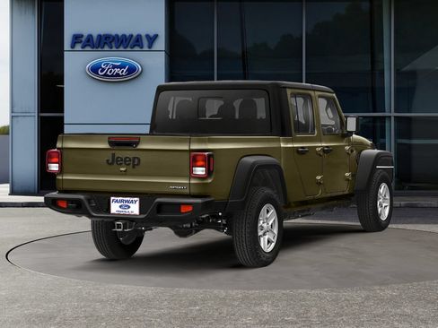 Used 2021 Jeep Gladiator Sport AWD/4WD image 2