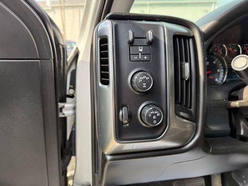 Used 2018 Chevrolet Silverado 1500 LT w/ All Star Edition AWD/4WD image 20