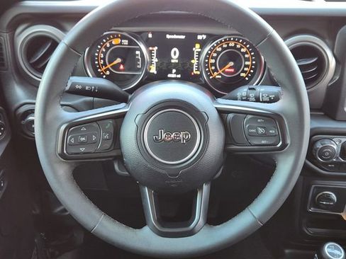 Used 2023 Jeep Wrangler Willys image 26