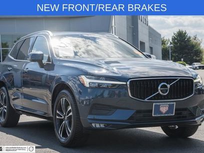 Used 2021 Volvo XC60 T5 Momentum w/ Advanced Package
