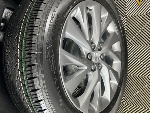 New 2026 Buick Enclave Preferred image 33